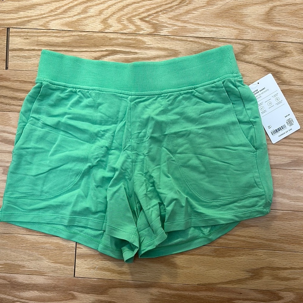 Athleta Coaster Recover Shorts in Light Green